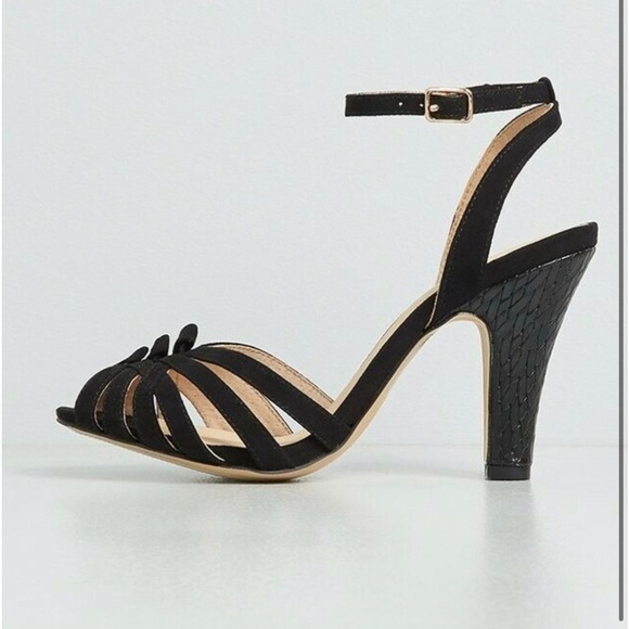 ModCloth Chic and Repeat by Chelsea Crew Vintage Inspired Heels in size 38 (us7) - Picture 2 of 10